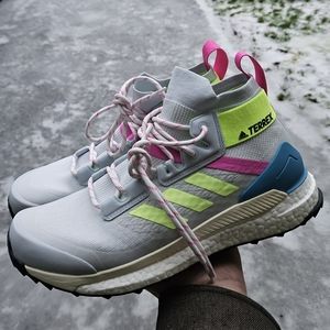 New women's Adidas Terex